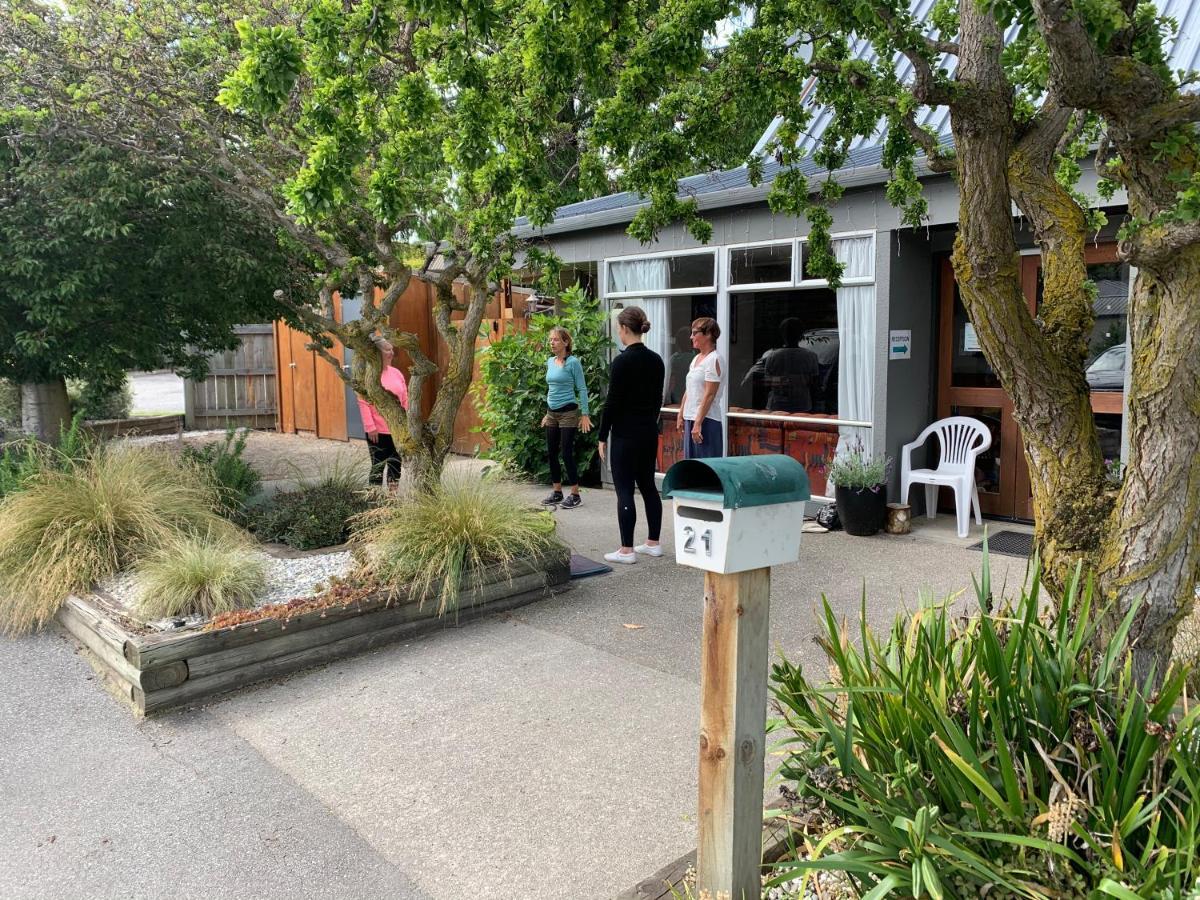 Wanaka Backpackers Bothy Pansiyon Dış mekan fotoğraf